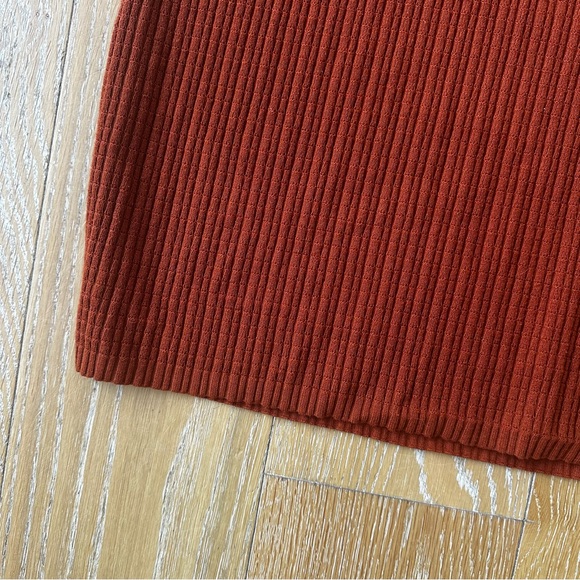 MM La Fleur Knit Dress - Picture 6 of 6